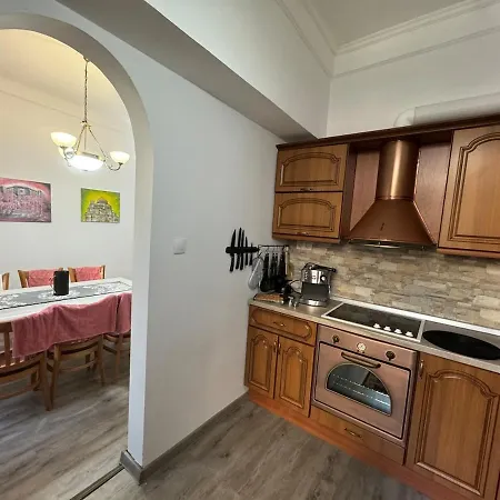 Retro Gem صوفيا