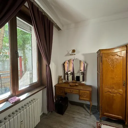 Retro Gem صوفيا